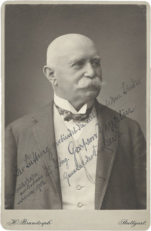 Lot 2217, Auction  106, Zeppelin, Ferdinand Graf von, Porträt-Photographie mit Widmung