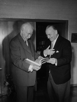 Lot 2233, Auction  111, Heuss, Theodor, 2 eigh. Postkarten aus Israel