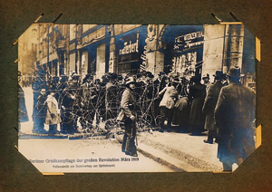Lot 460, Auction  125, Revolution Berlin 1919-1920, Postkarten-Album mit 20 lose eingesteckten Ansichtspostkarten. Berlin 1919-1920