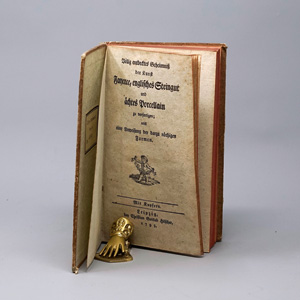 Lot 920, Auction  125, Völlig entdecktes Geheimnis der Kunst Fayence,, englisches Steingut und ächtes Porcellain zu verfertigen. Leipzig, Christian Gottlob Hilscher, 1793. - Erste Ausgabe