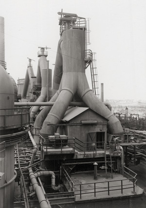 Lot 3461, Auction  125, Becher, Bernd und Hilla, Hochöfen. München, Schirmer/Mosel, 2002-2003. - Mit einer signierten Original-Fotografie. 100 Exemplare