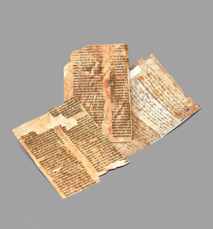 Los 1003 - Magdeburger Stadtrecht - 2 Fragmente. Gotische Textura in Braunschwarz und Rot. Spiegelabklatsch - 0 - thumb